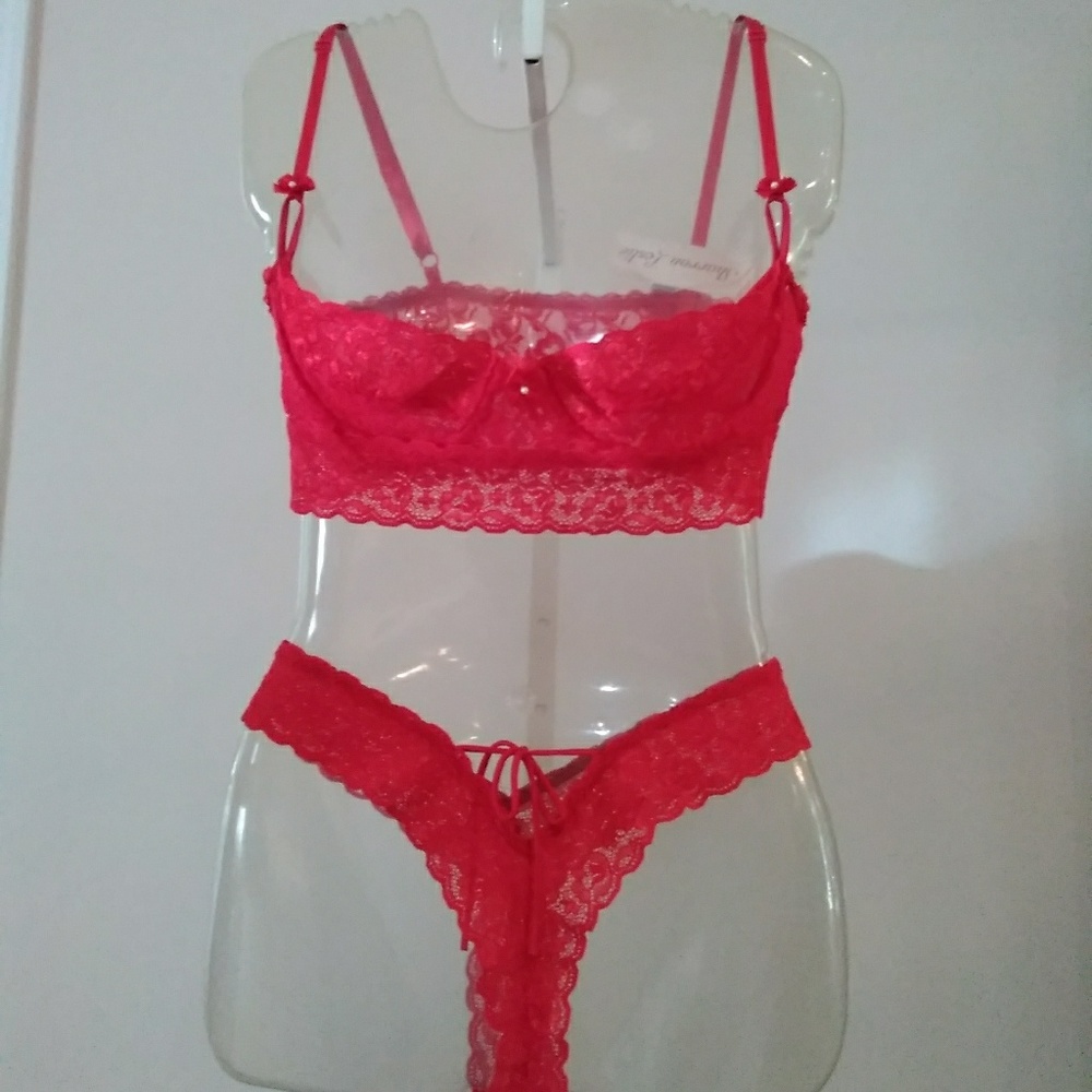 Sharron Leslie bra and panty set